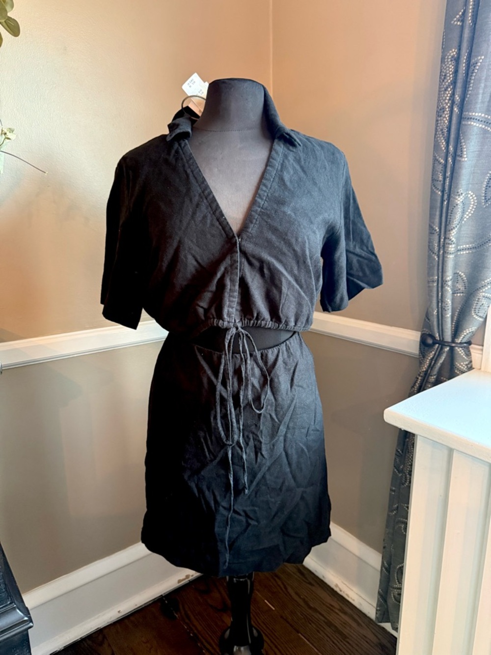 Abercrombie black dress